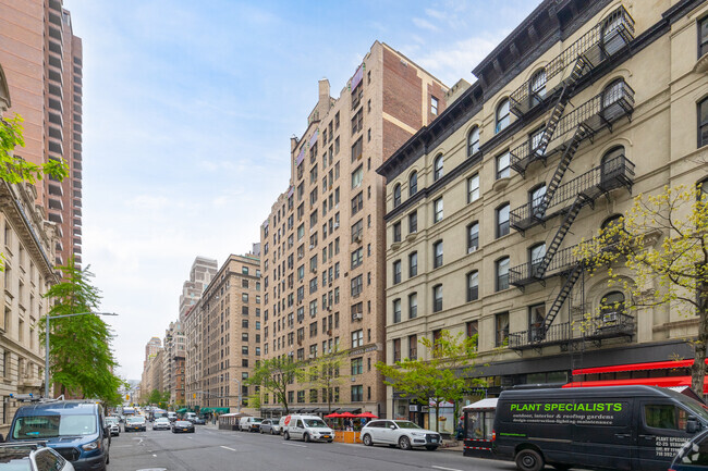 Building Photo - 21 E 90th St