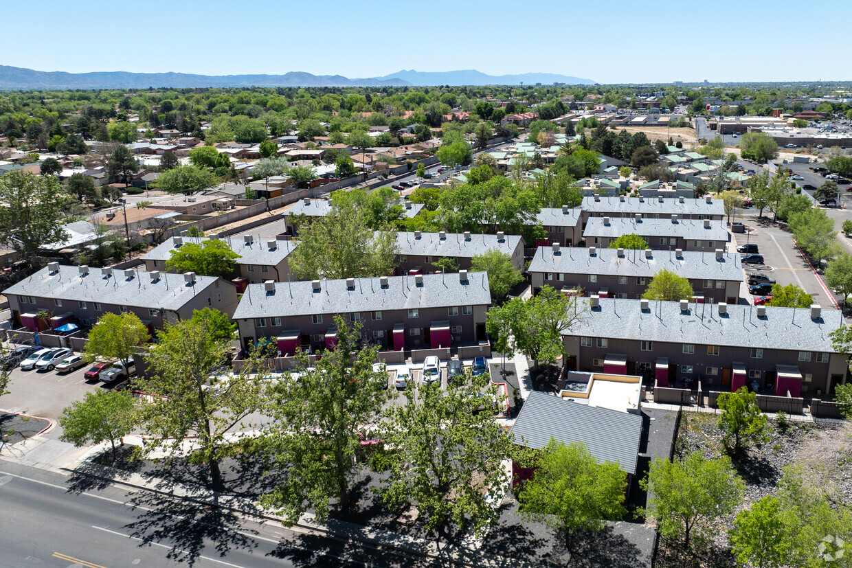 Building Photo - Harper Apartments