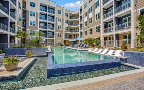 Foto del edificio - 1100 Lake Carolyn Pkwy
