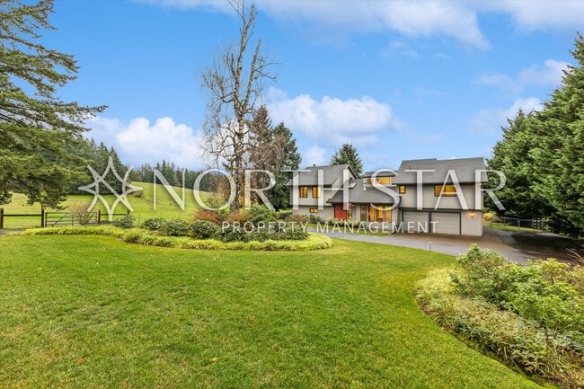 Building Photo - Escape to the Country, Spacious Contemporary in Wilsonville with Shop