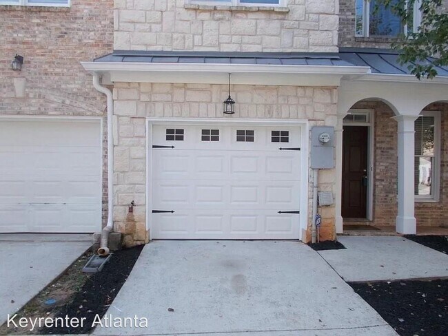 Building Photo - 3 br, 2.5 bath House - 4877 Pinnacle Dr.