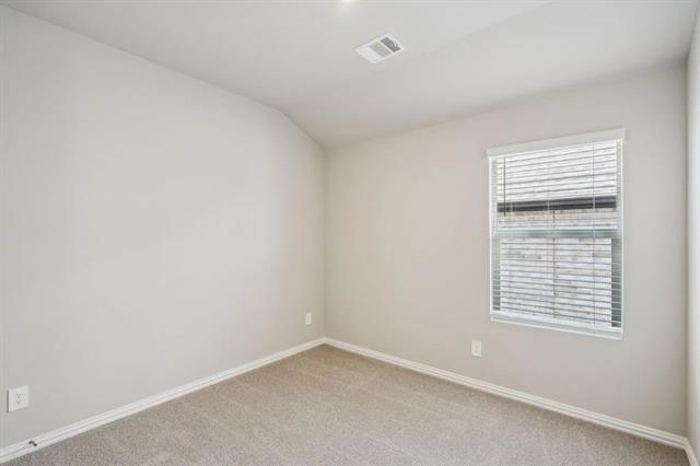 Foto del edificio - 512 Midnight Oak Dr