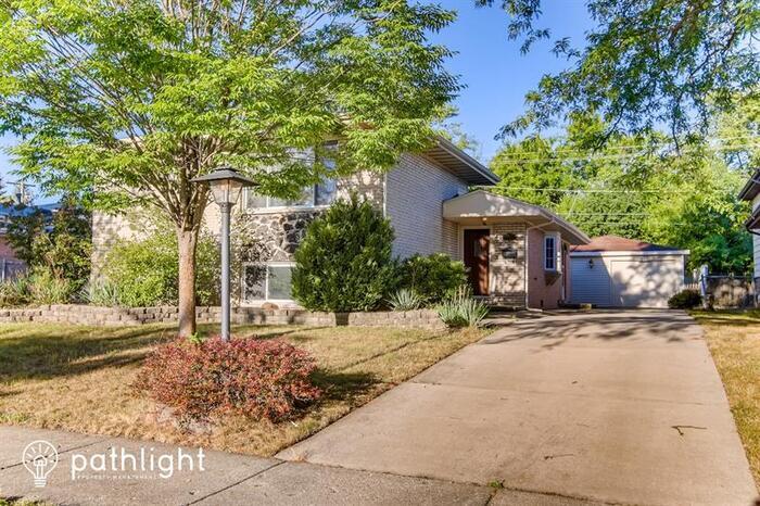 Primary Photo - 16456 George Dr, Oak Forest, IL, 60452