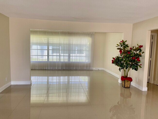 Foto del edificio - 1103 SW 3rd Ave