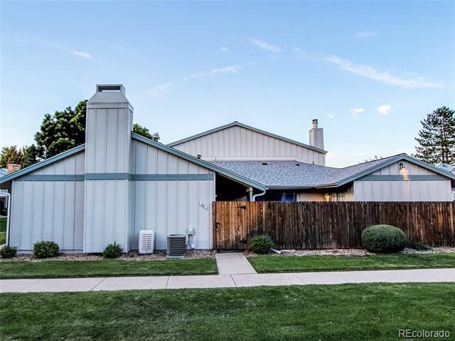 Primary Photo - 10360 E Jewell Ave