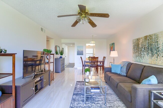Foto del edificio - 2/2 UNFURNISHED Condo in Pasadena Cove. Ne...