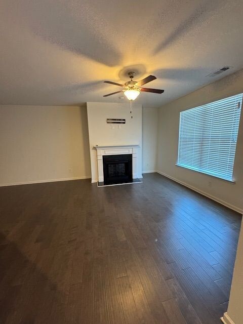 Foto del edificio - Beautiful Nearly New Townhome at Renaissan...