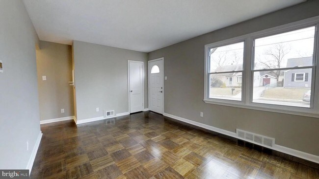 Foto del edificio - 228 Phillips Ave