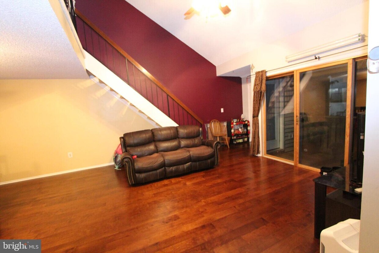 Foto principal - 516 Aspen Dr