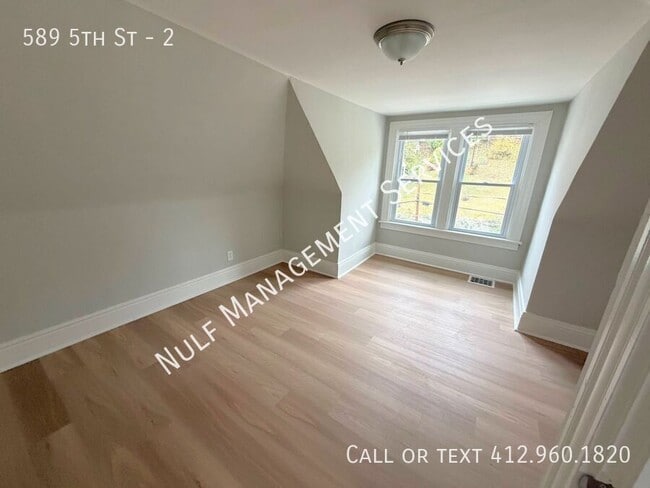 Foto del edificio - 589 5th St