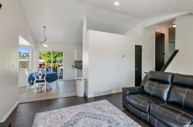 Foto del edificio - 5579 Deerbrush Cir