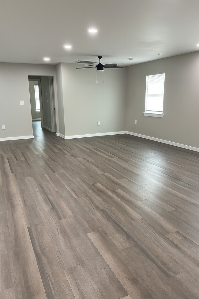 Foto del edificio - 7317 Briefway St