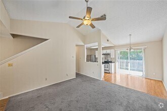 Building Photo - 1015 E Yager Ln