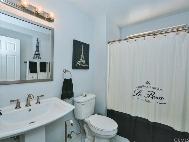 Foto del edificio - 1460 Kendall Dr