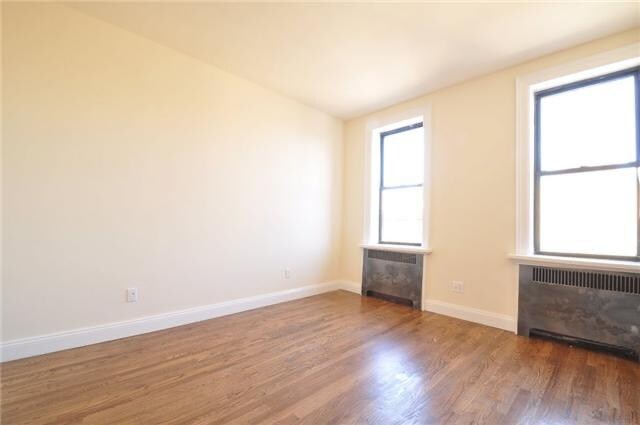 Building Photo - 206 Ravine Ave