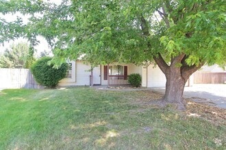 Building Photo - 978 Johnson Dr