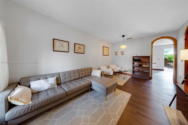 Foto del edificio - 5625 NW 112th Path