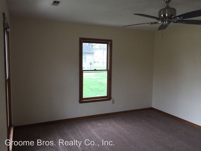 Building Photo - 507 W Read St