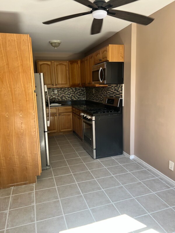 Foto del edificio - 10005 Seaview Ave