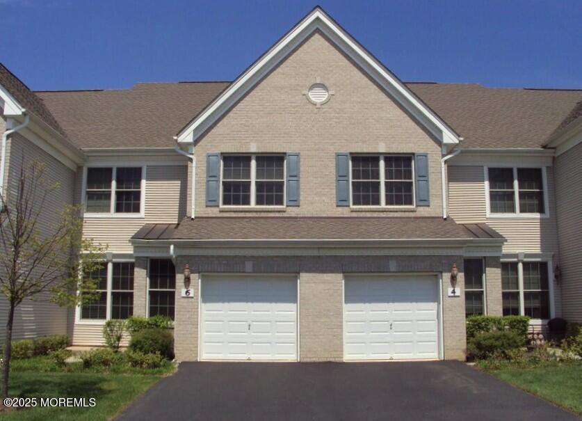 Primary Photo - 6 Fells Dr