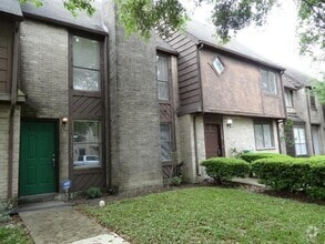 Building Photo - 15521 Weldon Dr