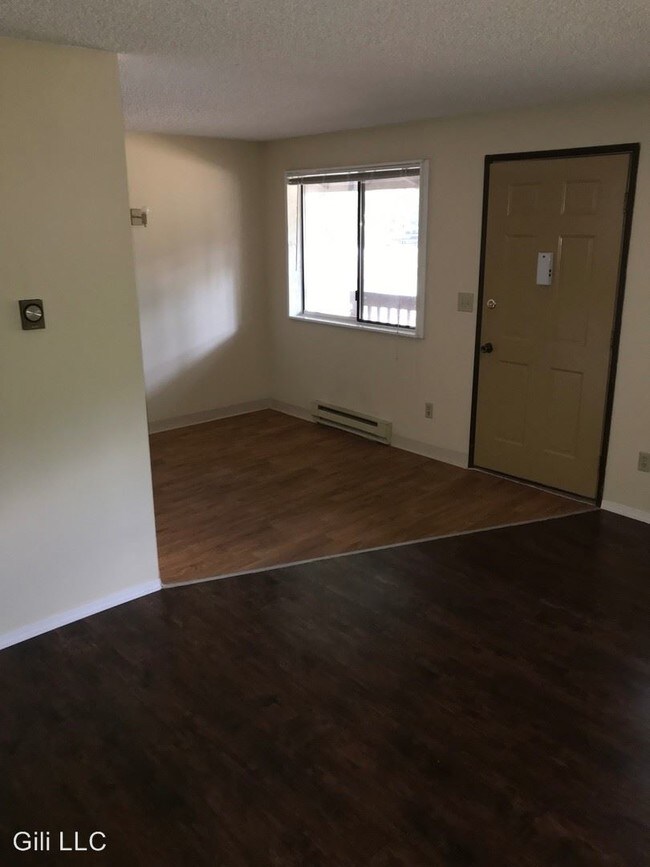 Foto del edificio - 4543 McChord Dr SW