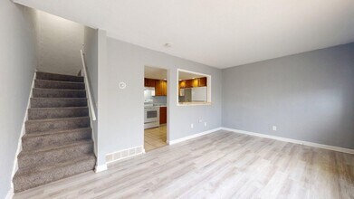 Building Photo - 630 Abbe Rd S