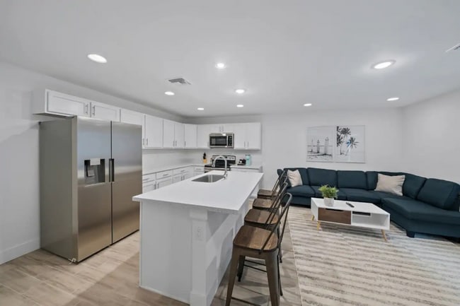 Foto del edificio - 509 Lilac Ct