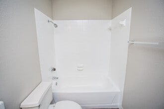 Building Photo - Saddlewood Apartments