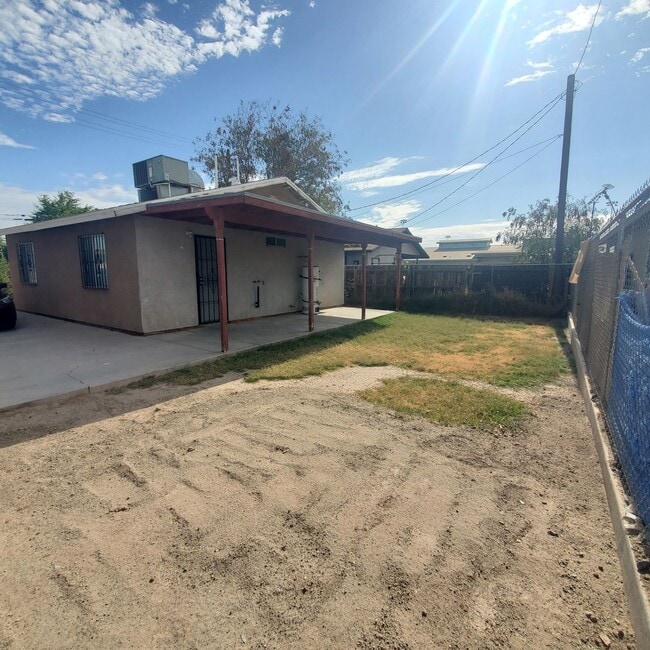 Foto del edificio - Cozy 2 BR in Brawley
