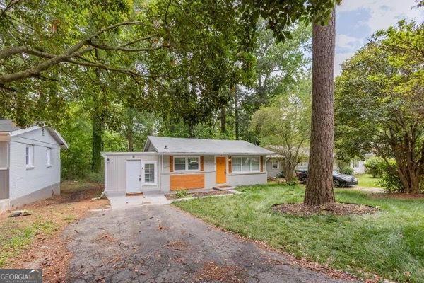 Foto principal - 2978 1st Ave SW