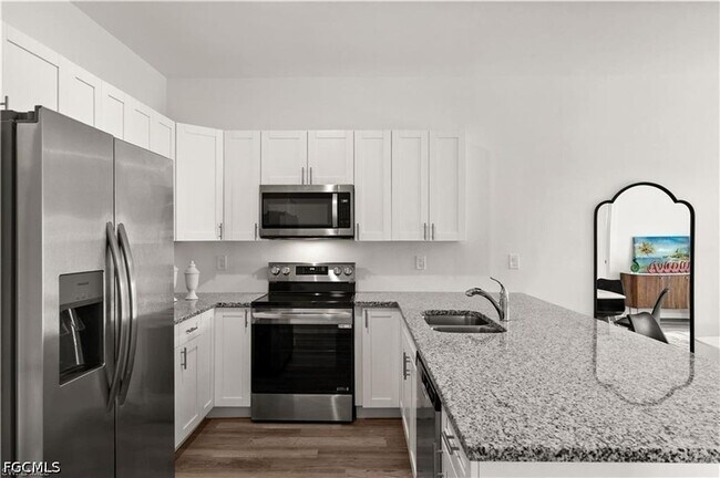 Foto del edificio - 716 Gordon Ave S