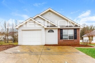 Building Photo - 203 Adam Cir