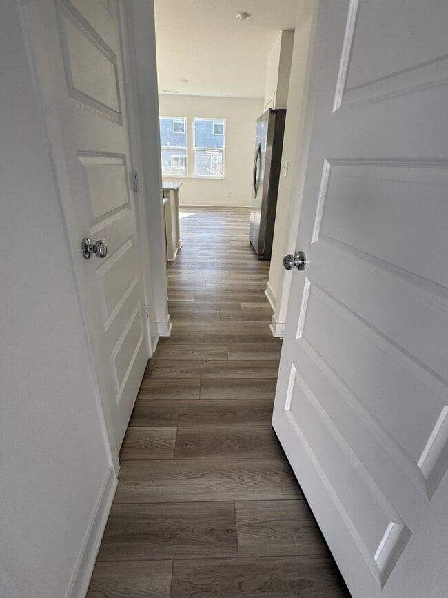 Building Photo - 15235 Farrington Rd