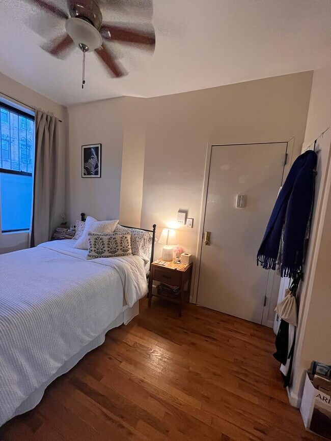 Foto del edificio - 216 Stanhope St