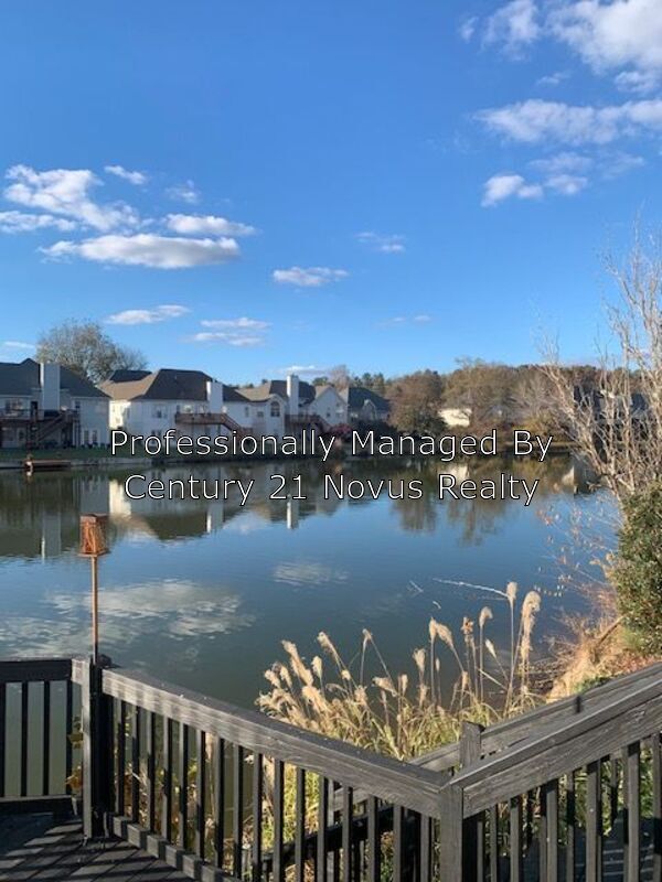 Building Photo - 108 Turtle Pointe Dr