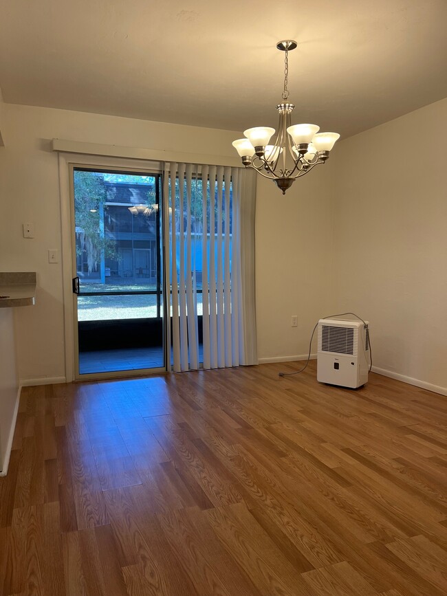 Foto del edificio - 501 SW 75th St