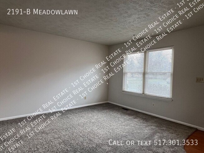 Building Photo - 2191-B Meadowlawn-