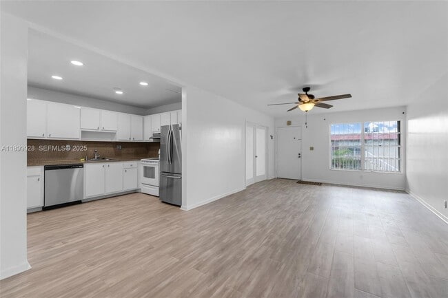 Foto del edificio - 12820 SW 43rd Dr