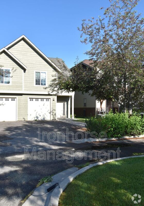 Building Photo - 623 Westgate Ave