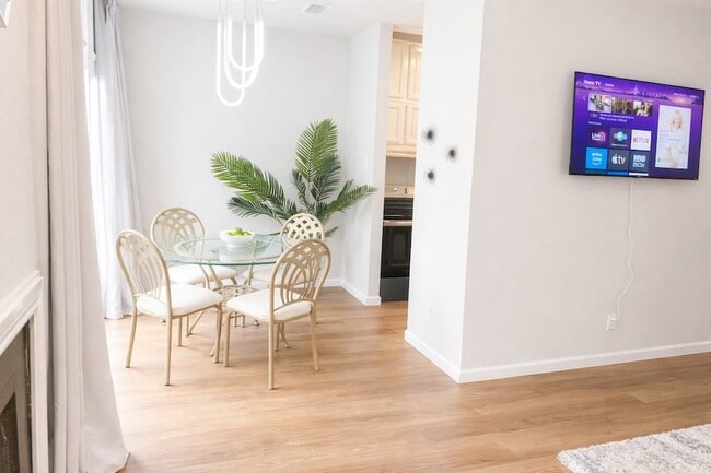 Photo - 5620 Live Oak St Apartment