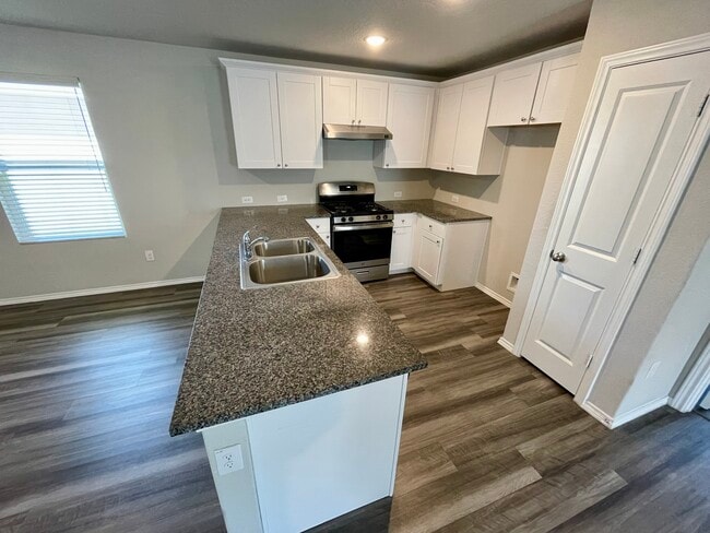 Building Photo - 4219 Volcano Way