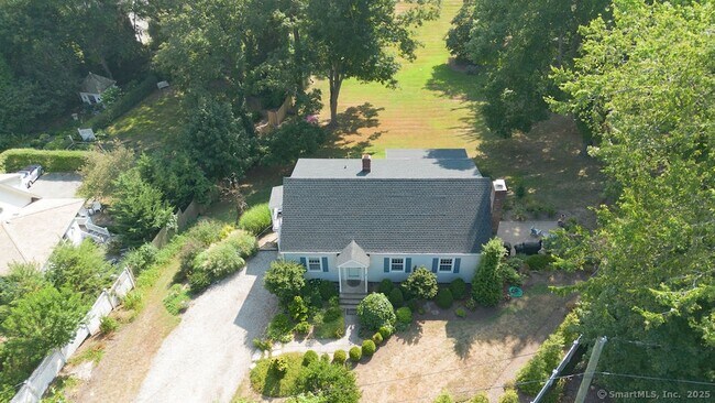Foto del edificio - 111 Mill Hill Rd