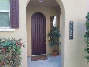 Building Photo - 2587 Escala Cir