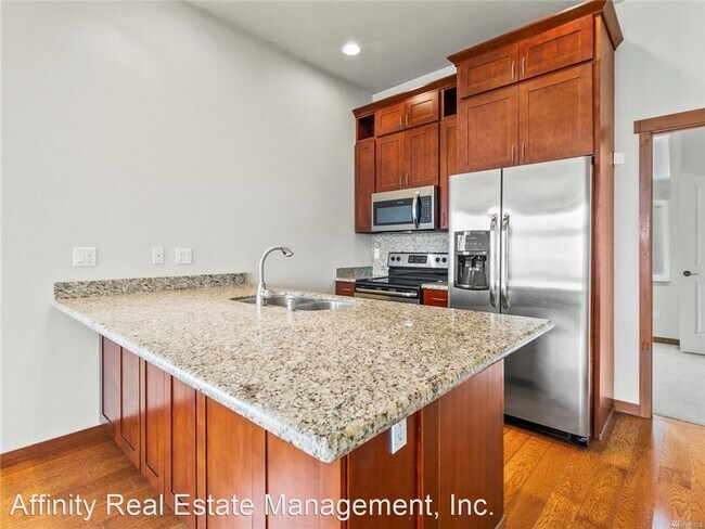 Building Photo - 3 br, 2.5 bath House - 626 S 23rd St