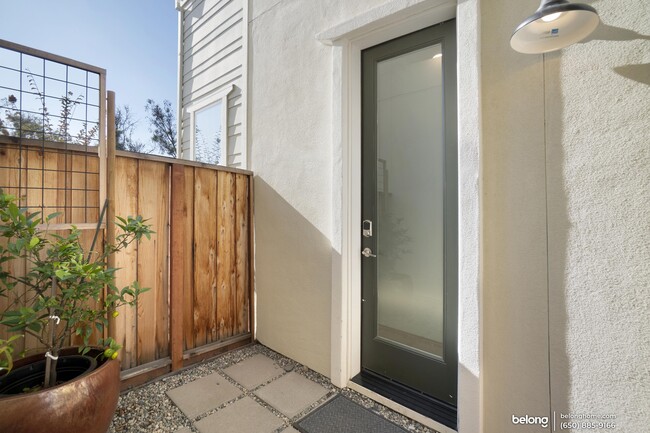 Foto del edificio - 37721 Bay Crest Rd