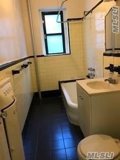 Building Photo - 877 Empire Blvd