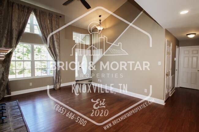 Building Photo - 1412 Springwood Cir