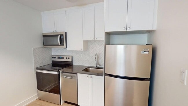 Interior Photo - Weston Road Apartments