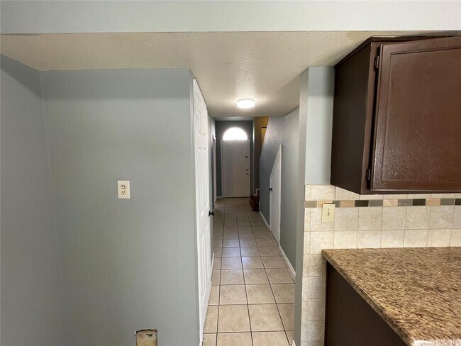 Building Photo - 8310 Wild Rose St